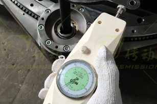 精密回轉(zhuǎn)支承游隙的選擇及實際應用