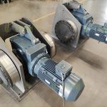 垂直安裝做往復(fù)運動的回轉(zhuǎn)驅(qū)動系統(tǒng)總成