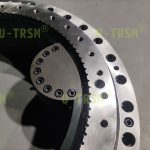 輕量化雙齒輪回轉(zhuǎn)驅(qū)動解決方案簡析